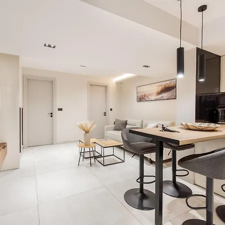 Little Lux - Cozy Escape By Mana Gers Apartman *